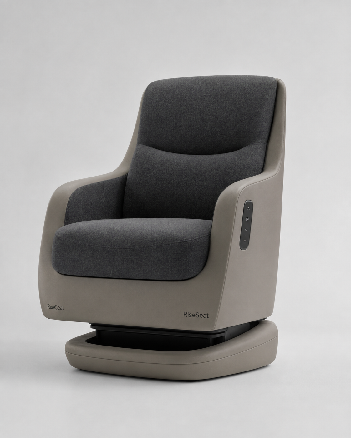Vista en tres cuartos de RiseSeat RS3 en posición intermedia, con exterior en tono piedra e interior acolchado gris antracita.